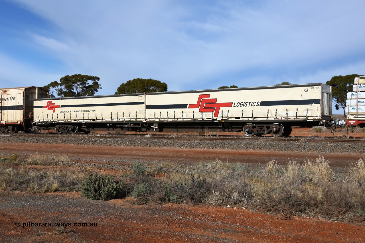 160523 2836
Parkeston, SCT train 7GP1 which operates from Parkes NSW (Goobang Junction) to Perth, originally built by V/Line's Bendigo Workshops in June 1986 as one of fifty VQDW type 'Jumbo' Container Flat waggons built, PQDY 54 still in Freight Australia green livery loaded with two SCT half height 40' curtain siders SCT 1012 'SCT Linehaul Storage Distribution' and SCT 1025 'SCT Logistics'.
Keywords: PQDY-type;PQDY54;Victorian-Railways-Bendigo-WS;VQDW-type;