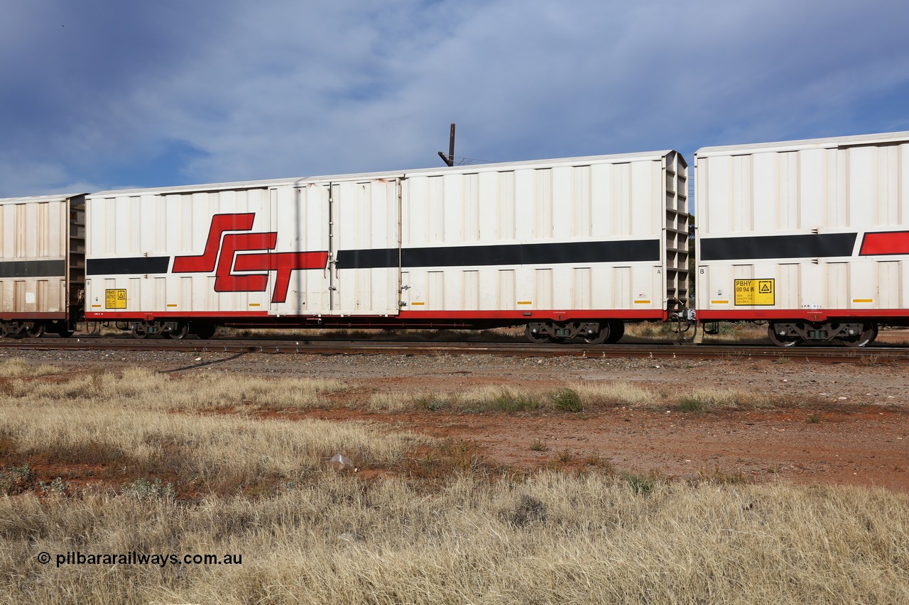 160523 2877
Parkeston, SCT train 7GP1 which operates from Parkes NSW (Goobang Junction) to Perth, PBHY type covered van PBHY 0071 Greater Freighter, built by CSR Meishan Rolling Stock Co China in 2014 without the Greater Freighter signage.
Keywords: PBHY-type;PBHY0071;CSR-Meishan-China;