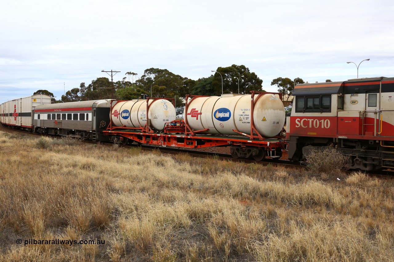 160524 3648
Kalgoorlie, SCT train 2PM9 operating from Perth to Melbourne, SCT inline refuelling waggon PQFY type PQFY 4256 with SCT - Logicoil AMT5 type tank-tainers TILU 102020 and TILU 102028, originally built by Perry Engineering SA in 1975 for Commonwealth Railways as an RMX type container flat, recoded to AQMX, AQMY and to RQMY.
Keywords: PQFY-type;PQFY4256;Perry-Engineering-SA;RMX-type;