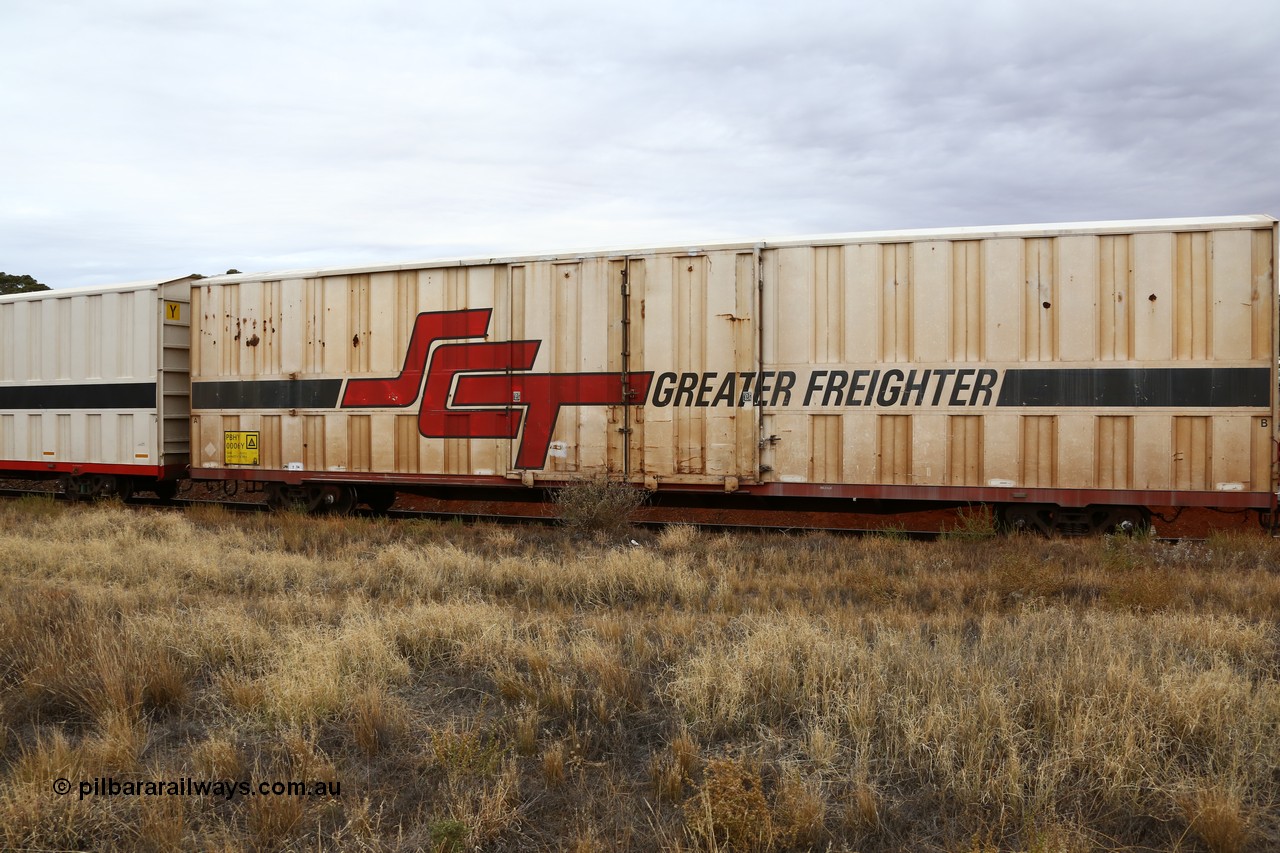 160524 3654
Kalgoorlie, SCT train 2PM9 operating from Perth to Melbourne, PBHY type covered van PBHY 0006 Greater Freighter, one of thirty five units built by Gemco WA in 2005 with the 'Greater Freighter' signage.
Keywords: PBHY-type;PBHY0006;Gemco-WA;