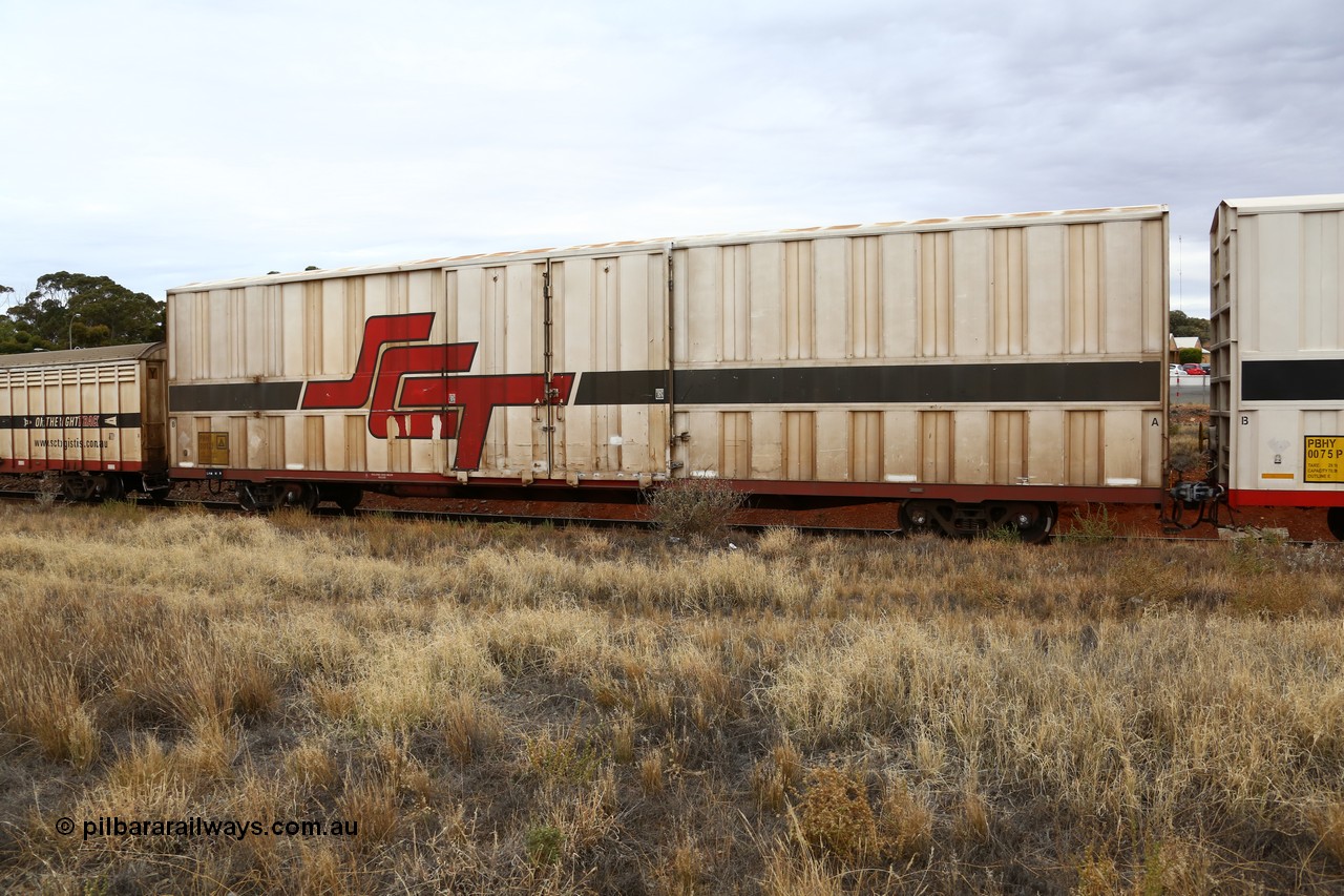 160524 3656
Kalgoorlie, SCT train 2PM9 operating from Perth to Melbourne, PBHY type covered van PBHY 0012 Greater Freighter, one of thirty five units built by Gemco WA in 2005.
Keywords: PBHY-type;PBHY0012;Gemco-WA;