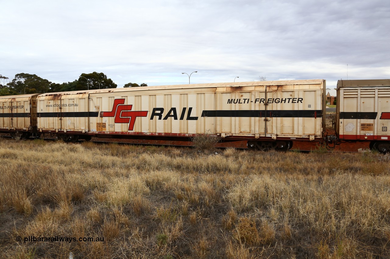 160524 3658
Kalgoorlie, SCT train 2PM9 operating from Perth to Melbourne, PBGY type covered van PBGY 0146 Multi-Freighter, one of eighty units built by Gemco WA, with Independent Brake signage.
Keywords: PBGY-type;PBGY0146;Gemco-WA;