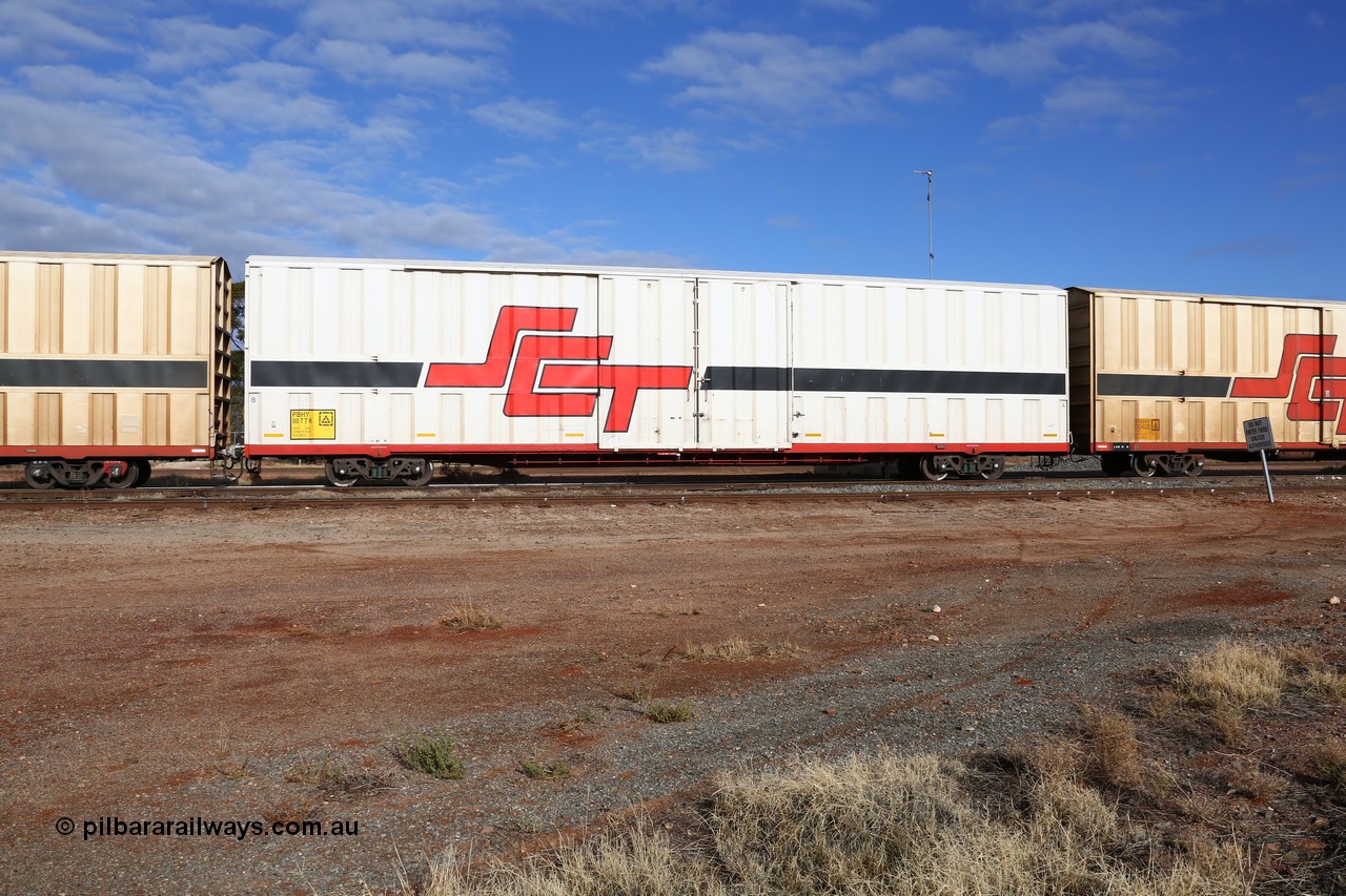 160525 4606
Parkeston, SCT train 3PG1 which operates from Perth to Parkes NSW (Goobang Junction), PBHY type covered van PBHY 0077 Greater Freighter, built by CSR Meishan Rolling Stock Co China in 2014 without the Greater Freighter signage.
Keywords: PBHY-type;PBHY0077;CSR-Meishan-China;