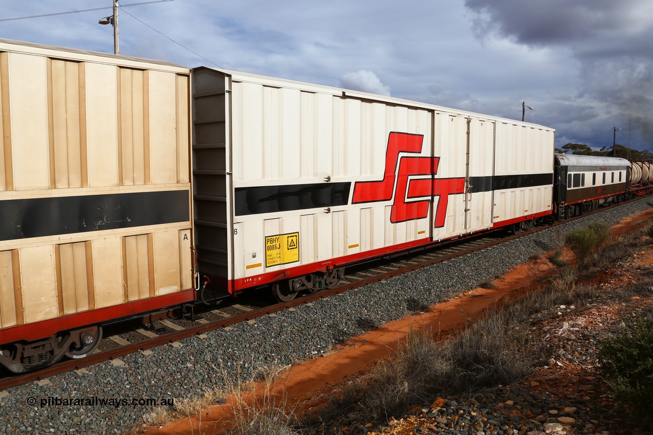 160526 5294
West Kalgoorlie, SCT train 3MP9 operating from Melbourne to Perth, PBHY type covered van PBHY 0086 Greater Freighter, built by CSR Meishan Rolling Stock Co China in 2014 without the Greater Freighter signage.
Keywords: PBHY-type;PBHY0086;CSR-Meishan-China;