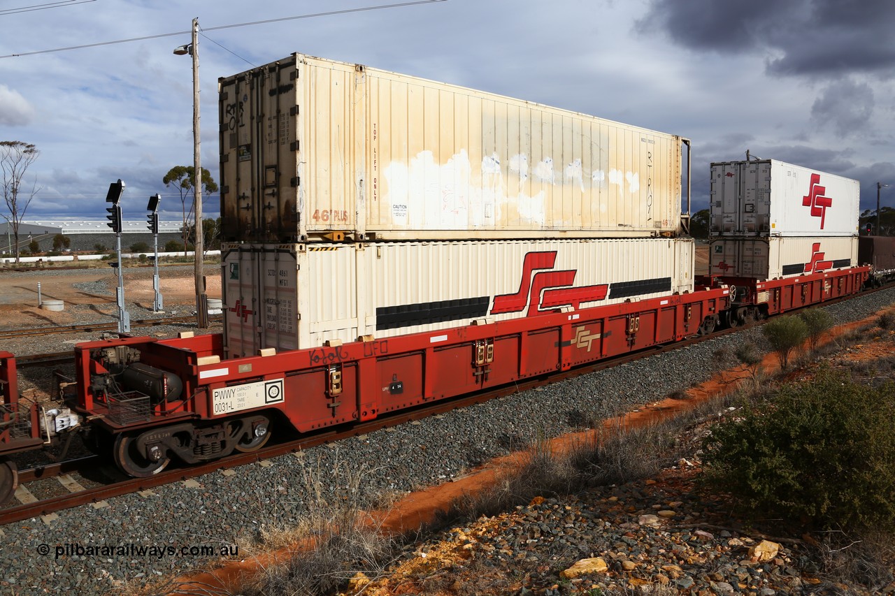 160526 5331
West Kalgoorlie, SCT train 3MP9 operating from Melbourne to Perth, PWWY type PWWY 0031 one of forty well waggons built by Bradken NSW for SCT, loaded with a 48' MFG1 type container SCT unit SCTDS 4861 and a 46' reefer with former Macfield code MGCU 781013 and spray painted new code RTR 01.
Keywords: PWWY-type;PWWY0031;Bradken-NSW;