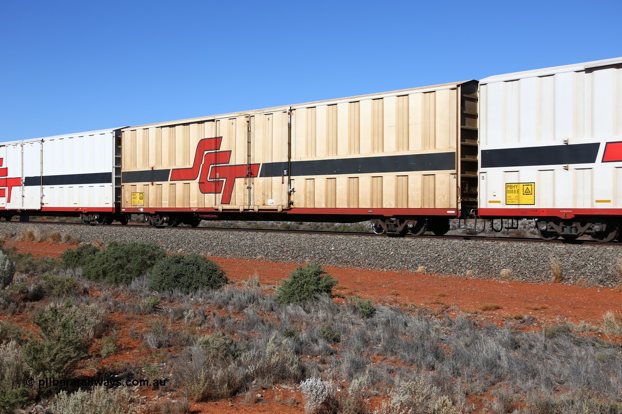 160527 5528
Blamey crossing loop at the 1692 km, SCT train 5PM9 operating from Perth to Melbourne, PBHY type covered van PBHY 0043 Greater Freighter, one of a second batch of thirty units built by Gemco WA without the Greater Freighter signage.
Keywords: PBHY-type;PBHY0043;Gemco-WA;