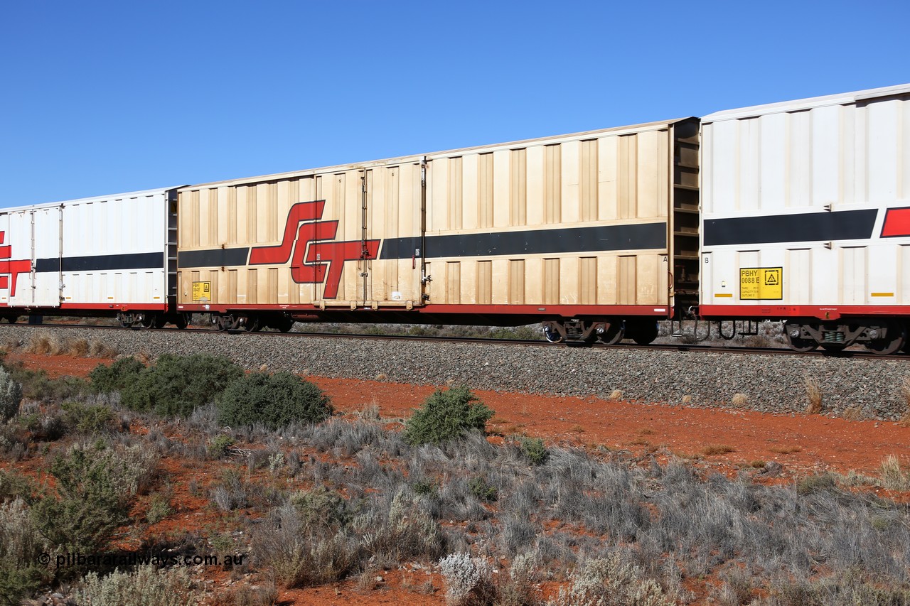 160527 5528
Blamey crossing loop at the 1692 km, SCT train 5PM9 operating from Perth to Melbourne, PBHY type covered van PBHY 0043 Greater Freighter, one of a second batch of thirty units built by Gemco WA without the Greater Freighter signage.
Keywords: PBHY-type;PBHY0043;Gemco-WA;