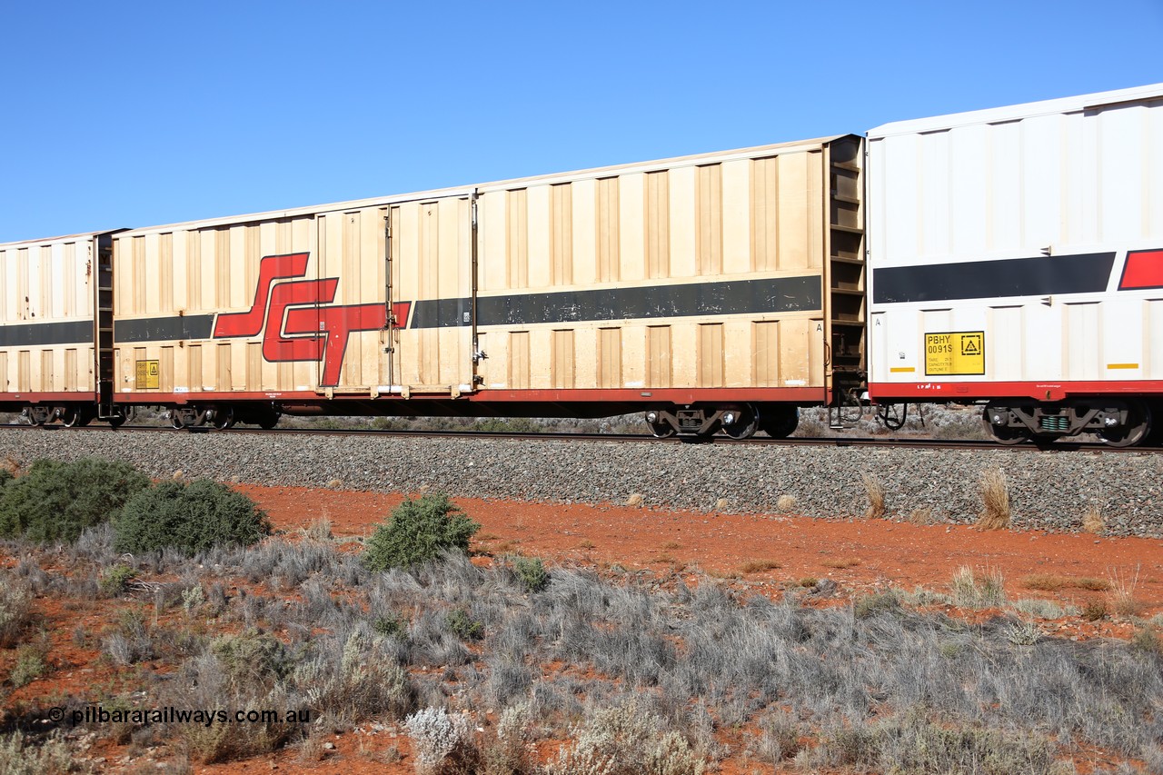 160527 5534
Blamey crossing loop at the 1692 km, SCT train 5PM9 operating from Perth to Melbourne, PBHY type covered van PBHY 0030 Greater Freighter, one of thirty five units built by Gemco WA in 2005 without the Greater Freighter signage.
Keywords: PBHY-type;PBHY0030;Gemco-WA;