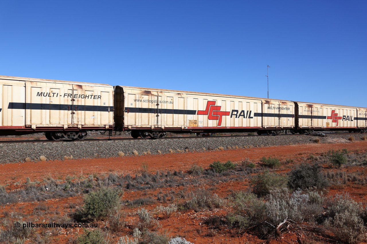 160527 5544
Blamey crossing loop at the 1692 km, SCT train 5PM9 operating from Perth to Melbourne, PBGY type covered van PBGY 0108 Multi-Freighter, one of eighty units built by Gemco WA, with Independent Brake signage.
Keywords: PBGY-type;PBGY0108;Gemco-WA;