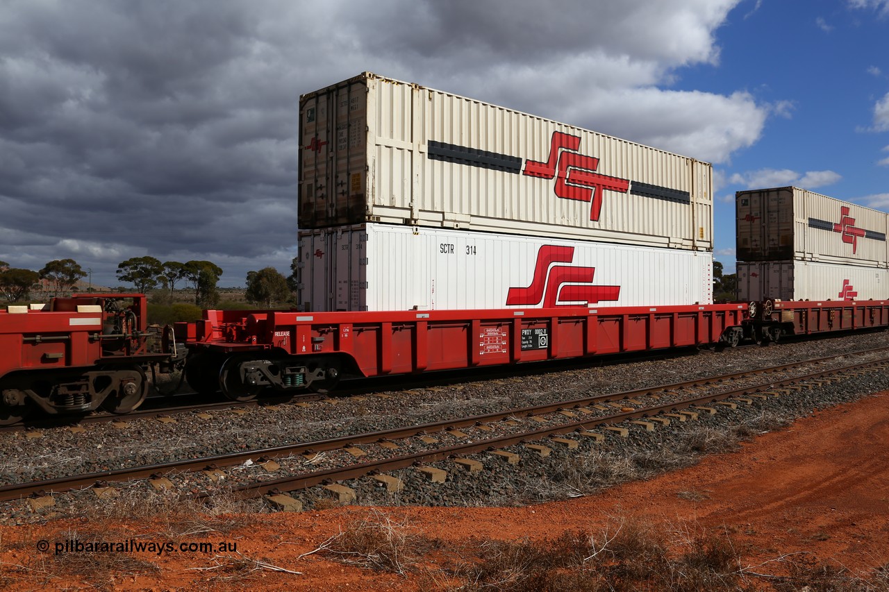 160529 8889
Parkeston, SCT train 6MP9 operating from Melbourne to Perth, PWXY type PWXY 0002 one of twelve well waggons built by CSR Meishan Rolling Stock Co of China for SCT in 2008, loaded with a 48' SCT reefer SCTR 314 and a 48' MFG1 type SCT box SCTDS 4817.
Keywords: PWXY-type;PWXY0002;CSR-Meishan-China;