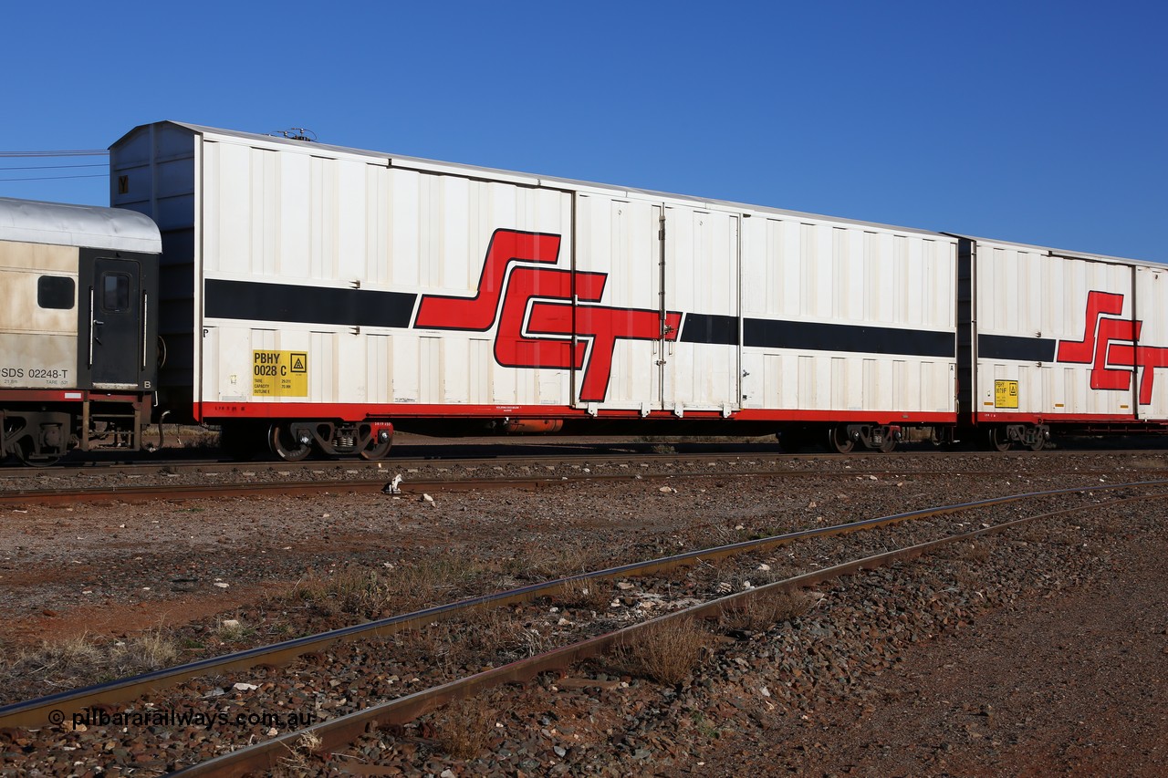 160530 9095
Parkeston, SCT train 1PM9 operates mostly empty from Perth to Melbourne, PBHY type covered van PBHY 0028 Greater Freighter, one of thirty five units built by Gemco WA in 2005 without the Greater Freighter signage.
Keywords: PBHY-type;PBHY0028;Gemco-WA;