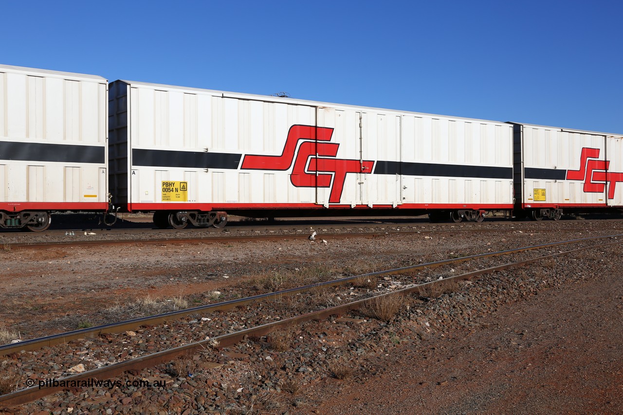 160530 9098
Parkeston, SCT train 1PM9 operates mostly empty from Perth to Melbourne, PBHY type covered van PBHY 0054 Greater Freighter, one of a second batch of thirty units built by Gemco WA without the Greater Freighter signage.
Keywords: PBHY-type;PBHY0054;Gemco-WA;