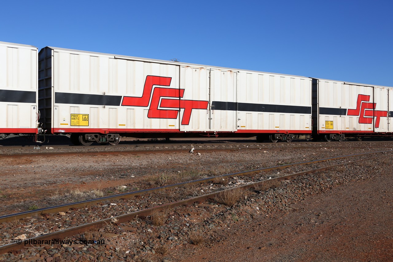 160530 9099
Parkeston, SCT train 1PM9 operates mostly empty from Perth to Melbourne, PBHY type covered van PBHY 0067 Greater Freighter, built by CSR Meishan Rolling Stock Co China in 2014.
Keywords: PBHY-type;PBHY0067;CSR-Meishan-China;