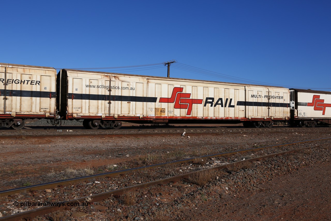 160530 9154
Parkeston, SCT train 1PM9 operates mostly empty from Perth to Melbourne, PBGY type covered van PBGY 0137 Multi-Freighter, one of eighty units built by Gemco WA, with Independent Brake signage.
Keywords: PBGY-type;PBGY0137;Gemco-WA;