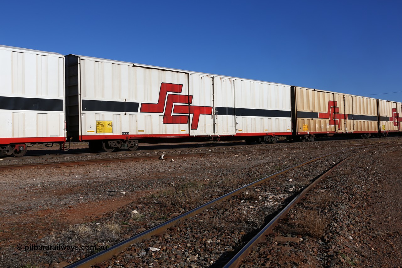 160530 9200
Parkeston, SCT train 7GP1 which operates from Parkes NSW (Goobang Junction) to Perth, PBHY type covered van PBHY 0070 Greater Freighter, built by CSR Meishan Rolling Stock Co China in 2014 without the Greater Freighter signage.
Keywords: PBHY-type;PBHY0070;CSR-Meishan-China;