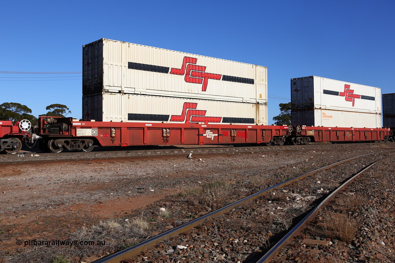 160530 9214
Parkeston, SCT train 7GP1 which operates from Parkes NSW (Goobang Junction) to Perth, PWWY type PWWY 0007 one of forty well waggons built by Bradken NSW for SCT, loaded with two 48' MFG1 type SCT boxes, SCTDS 4829 and SCTDS 4836.
Keywords: PWWY-type;PWWY0007;Bradken-NSW;