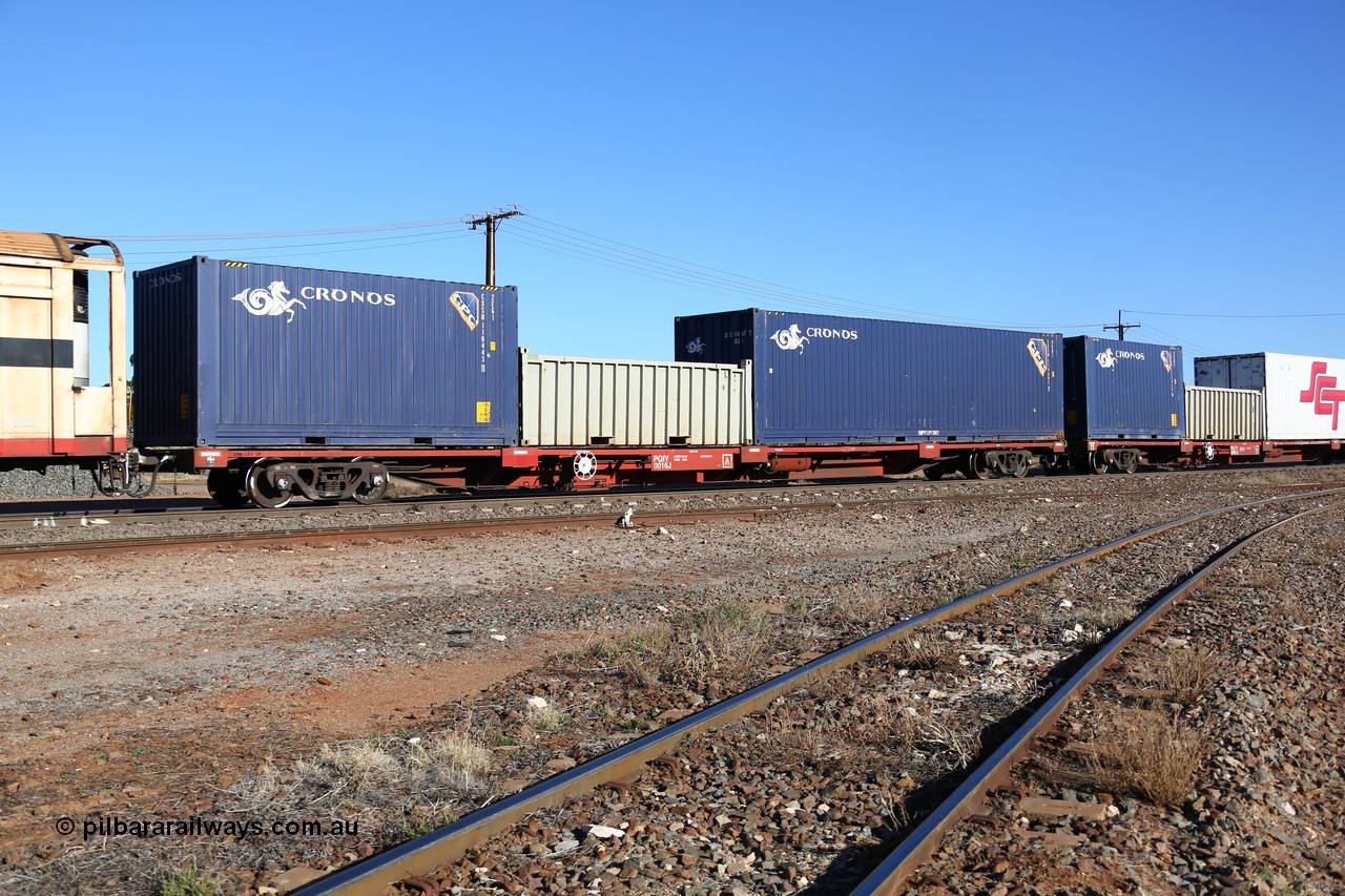 160530 9225
Parkeston, SCT train 7GP1 which operates from Parkes NSW (Goobang Junction) to Perth, Gemco WA built PQIY type 80' container flat PQIY 0016 loaded with a 40' 4EG1 type Cronos box CXSU 114697, a half height open top 20' WH 19 and a 20' 2EG1 type Cronos box CXSU 118443.
Keywords: PQIY-type;PQIY0016;Gemco-WA;