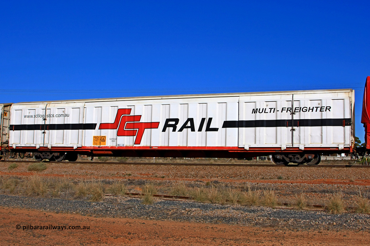 100603 8982
Parkeston, SCT train 3MP9, PBGY type covered van PBGY 0140 Multi-Freighter, one of eighty units built by Gemco WA in 2008, with Independent Brake signage.
Keywords: PBGY-type;PBGY0140;Gemco-WA;