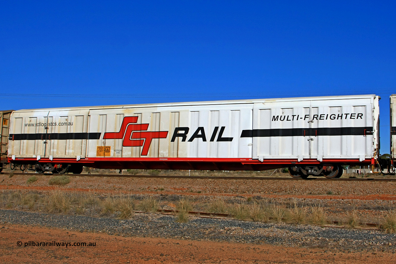 100603 8985
Parkeston, SCT train 3MP9, PBGY type covered van PBGY 0138 Multi-Freighter, one of eighty units built by Gemco WA in 2008, with Independent Brake signage.
Keywords: PBGY-type;PBGY0138;Gemco-WA;