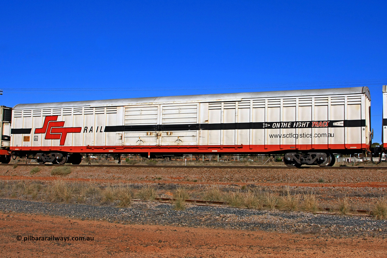 100603 8997
Parkeston, SCT train 3MP9, ABSY type covered van ABSY 3109, originally built by Comeng WA in a batch of fifty in 1977 for Commonwealth Railways as VFX type, recoded to ABFX and ABFY before being sold to SCT as ABFY and before conversion by Gemco WA to ABSY in 2004/05.
Keywords: ABSY-type;ABSY3109;Comeng-WA;VFX-type;ABFY-type;