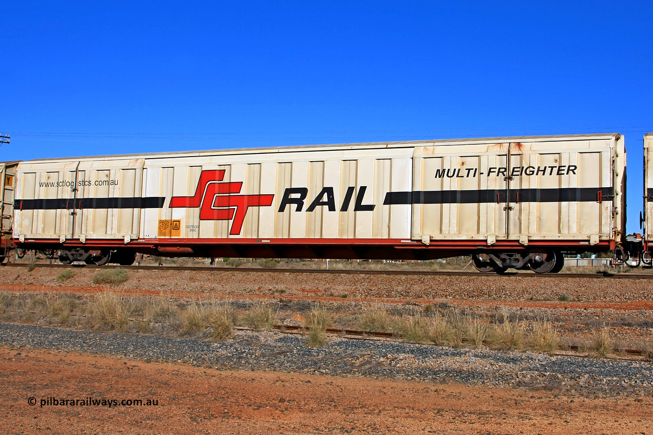 100603 9011
Parkeston, SCT train 3MP9, PBGY type covered van PBGY 0133 Multi-Freighter, one of eighty units built by Gemco WA in 2008, with Independent Brake signage.
Keywords: PBGY-type;PBGY0133;Gemco-WA;