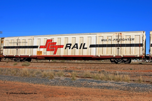 100603 9011
Parkeston, SCT train 3MP9, PBGY type covered van PBGY 0133 Multi-Freighter, one of eighty units built by Gemco WA in 2008, with Independent Brake signage.
Keywords: PBGY-type;PBGY0133;Gemco-WA;