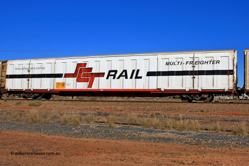 100603 9013
Parkeston, SCT train 3MP9, PBGY type covered van PBGY 0120 Multi-Freighter, one of eighty units built by Gemco WA in 2008, with Independent Brake signage.
Keywords: PBGY-type;PBGY0120;Gemco-WA;