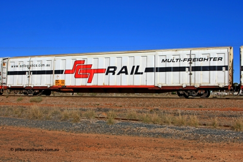 100603 9019
Parkeston, SCT train 3MP9, PBGY type covered van PBGY 0026 Multi-Freighter, one of eighty two waggons built by Queensland Rail Redbank Workshops in 2005.
Keywords: PBGY-type;PBGY0026;Qld-Rail-Redbank-WS;