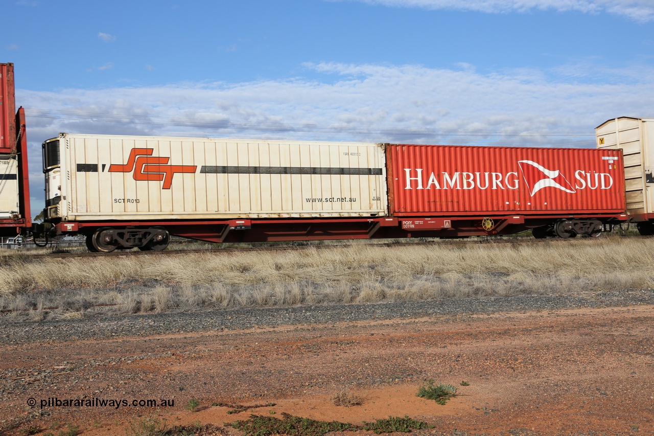 130710 1013
Parkeston, SCT train 3PG1, PQIY type 80' jumbo container waggon PQIY 0019 one of forty built for SCT by Gemco WA in 2009. Loaded with 40' SCT reefer SCTR013, FGRU 402012 and 40' 45G1 type Hamburg Sud container SIDU 554020.
Keywords: PQIY-type;PQIY0019;Gemco-WA;