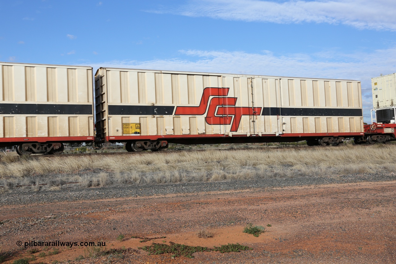 130710 1017
Parkeston, SCT train 3PG1, PBHY type covered van PBHY 0041 Greater Freighter, one of a second batch of thirty units built by Gemco WA without the Greater Freighter signage.
Keywords: PBHY-type;PBHY0041;Gemco-WA;