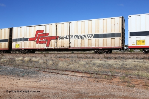 160522 2221
Parkeston, SCT train 6MP9 operating from Melbourne to Perth, PBHY type covered van PBHY 0006 Greater Freighter, one of thirty five units built by Gemco WA in 2005.
Keywords: PBHY-type;PBHY0006;Gemco-WA;