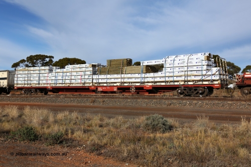 160523 2835
Parkeston, SCT train 7GP1 which operates from Parkes NSW (Goobang Junction) to Perth, Gemco WA built PQIY type 80' container flat PQIY 0029 loaded with two SCT 40' flatracks, one loaded with TARMAC timber products and SCT AT 08 with SA Pine timber products.
Keywords: PQIY-type;PQIY0029;Gemco-WA;