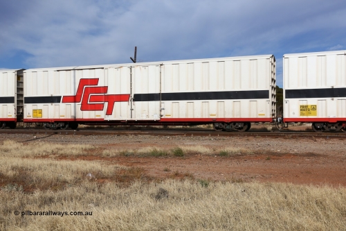 160523 2893
Parkeston, SCT train 7GP1 which operates from Parkes NSW (Goobang Junction) to Perth, PBHY type covered van PBHY 0092 Greater Freighter, built by CSR Meishan Rolling Stock Co China in 2014 without the Greater Freighter signage.
Keywords: PBHY-type;PBHY0092;CSR-Meishan-China;