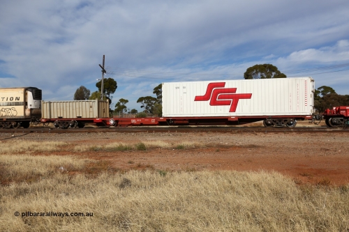 160523 2914
Parkeston, SCT train 7GP1 which operates from Parkes NSW (Goobang Junction) to Perth, PQIY type PQIY 0016 one of forty 80' container waggons built by Gemco WA, loaded with a 40' RFRA type reefer SCTR 131 and an open top half height container WH 24.
Keywords: PQIY-type;PQIY0016;Gemco-WA;