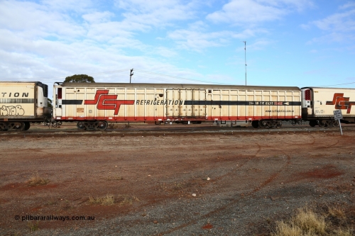 160525 4566
Parkeston, SCT train 3PG1 which operates from Perth to Parkes NSW (Goobang Junction), ARBY type ARBY 2837 refrigerated box van converted by Gemco WA from former ANR Carmor Engineering SA 1976 built VFX type covered van which were recoded to ABFX/Y in later years.
Keywords: ARBY-type;ARBY2837;Carmor-Engineering-SA;VFX-type;ABFY-type;Gemco-WA;