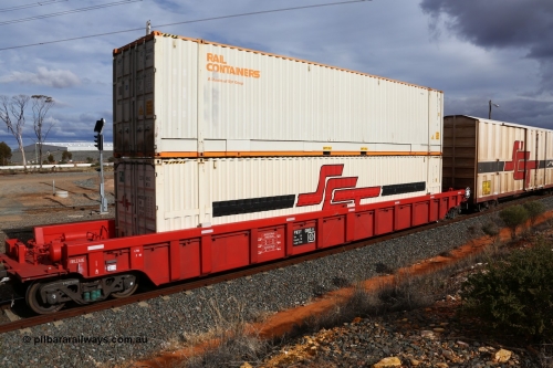 160526 5305
West Kalgoorlie, SCT train 3MP9 operating from Melbourne to Perth, PWXY type PWXY 0008 one of twelve well waggons built by CSR Meishan Rolling Stock Co of China for SCT in 2008, loaded with two 48' MFG1 type containers, SCT unit SCTDS 4862 and Rail Containers SCFU 412590.
Keywords: PWXY-type;PWXY0008;CSR-Meishan-China;