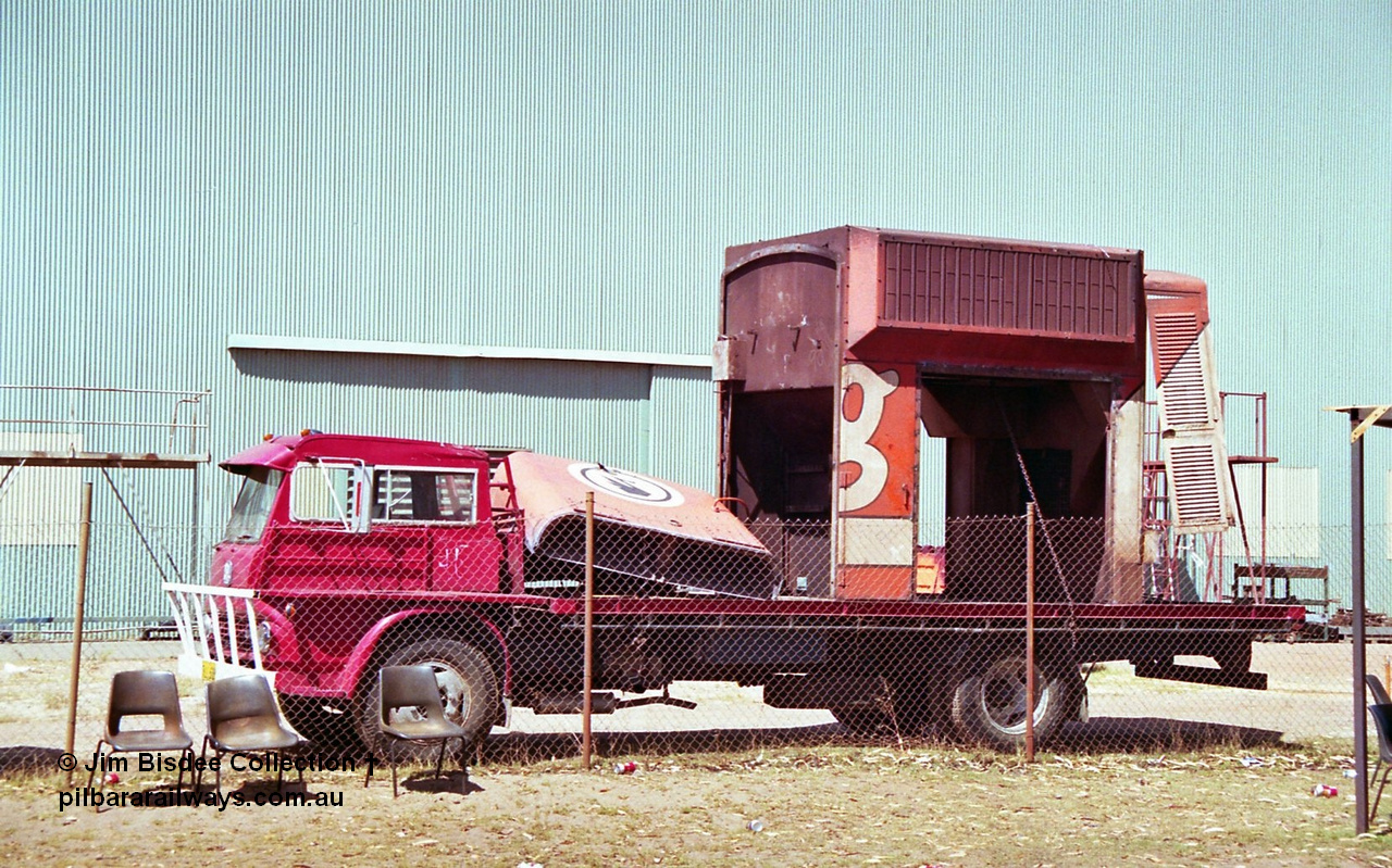 23712
Bassendean, Goninan workshops, Mt Newman Mining's AE Goodwin built ALCo model M636 unit 5473 serial G6047-5 being scrapped to frame level, hood section on truck. December 1992.
Jim Bisdee photo.
Keywords: 5473;AE-Goodwin;ALCo;M636C;G6047-5;