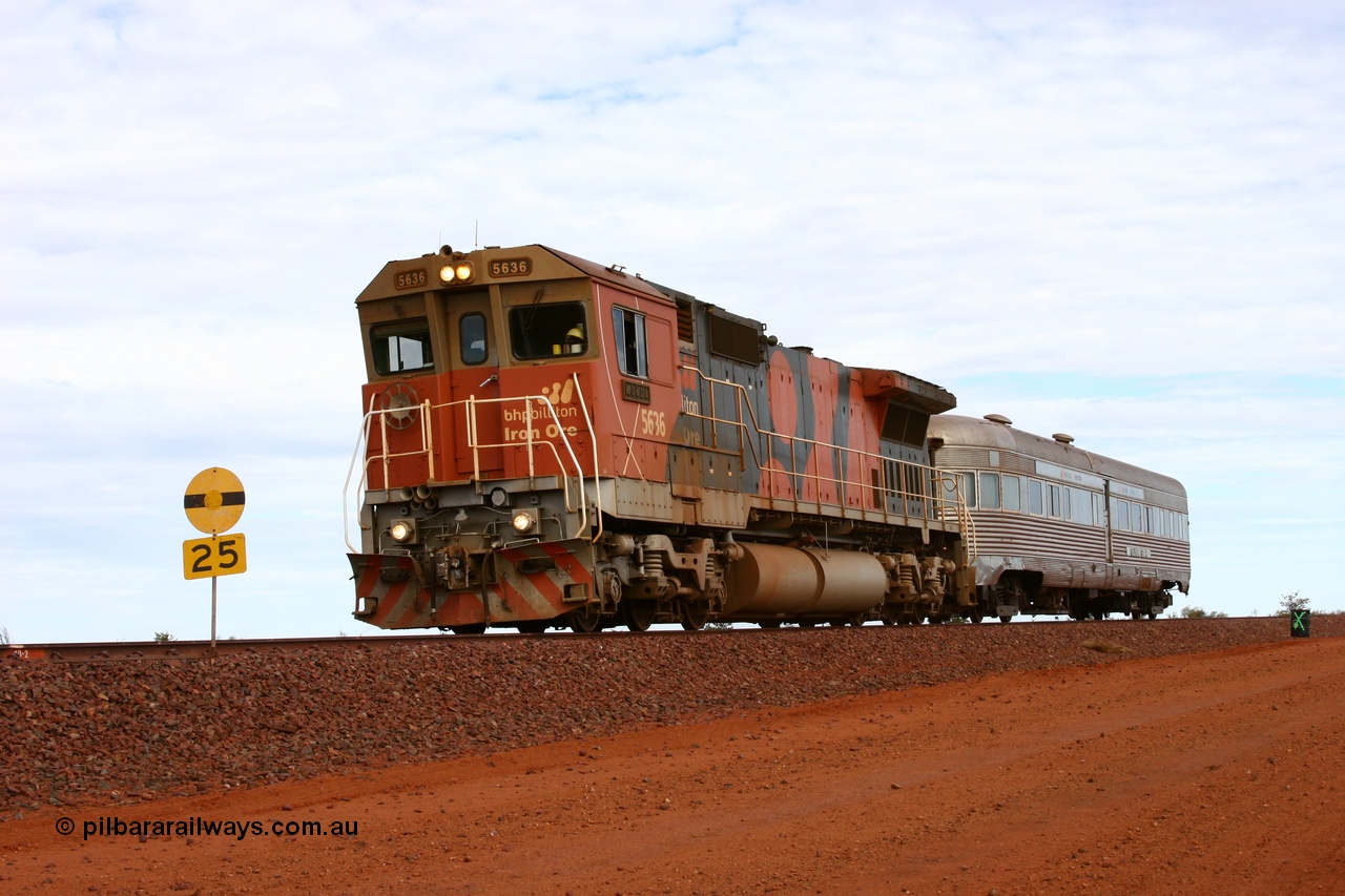 050624 3220
Allan Siding, 40.2 km on the GML sees BHP Billiton Goninan GE rebuilt model CM40-8M unit 5636 'Munda' serial 8151-11 / 91-122 leads the Sundowner on its way to Goldsworthy past a 25 kph speed restriction 24th June 2005.
Keywords: 5636;Goninan;GE;CM40-8M;8151-11/91-122;rebuild;AE-Goodwin;ALCo;C636;5462;G6035-3;