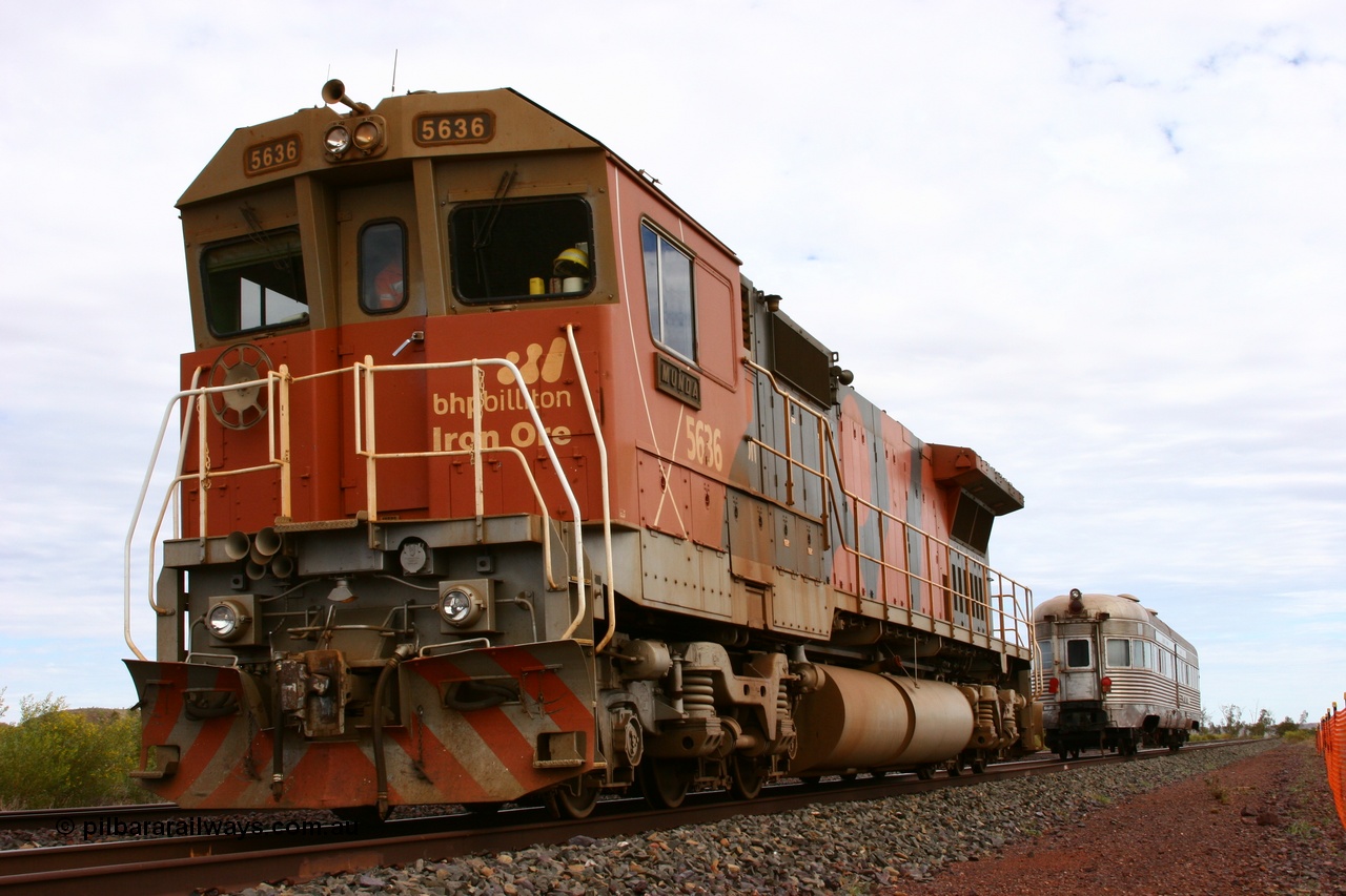 050624 3346
Goldsworthy Siding 110.8 km on the GML sees BHP Billiton Goninan GE rebuilt model CM40-8M unit 5636 'Munda' serial 8151-11 / 91-122 having just cut off and pulled forward from the Sundowner in the passing track 24th June 2005.
Keywords: 5639;Goninan;GE;CM40-8M;8281-03/92-128;rebuild;AE-Goodwin;ALCo;C636;5459;G6027-3;