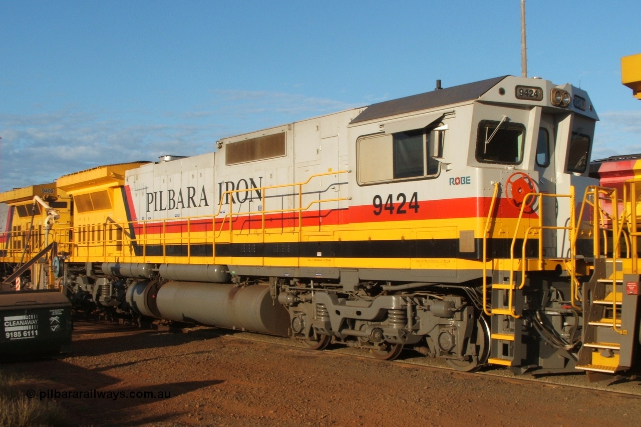 050824 0681
Cape Lambert, Pilbara Iron Robe River Goninan GE rebuild CM40-8M locomotive 9424 serial 6266-7/89-84 from Robe River C636 ALCo 9424 which was originally built in November 1968 as #343 for Spokane Portland & Seattle serial 6010-4 prior to be purchased by Robe in May 1981. Seen here on the 24th August 2005. Photo by Phil 'Fridge' Ludbrook.
Keywords: 9424;Goninan;GE;CM40-8M;6266-7/89-84;rebuild;ALCo;Schenectady-NY;C636;BN4369;6010-4;