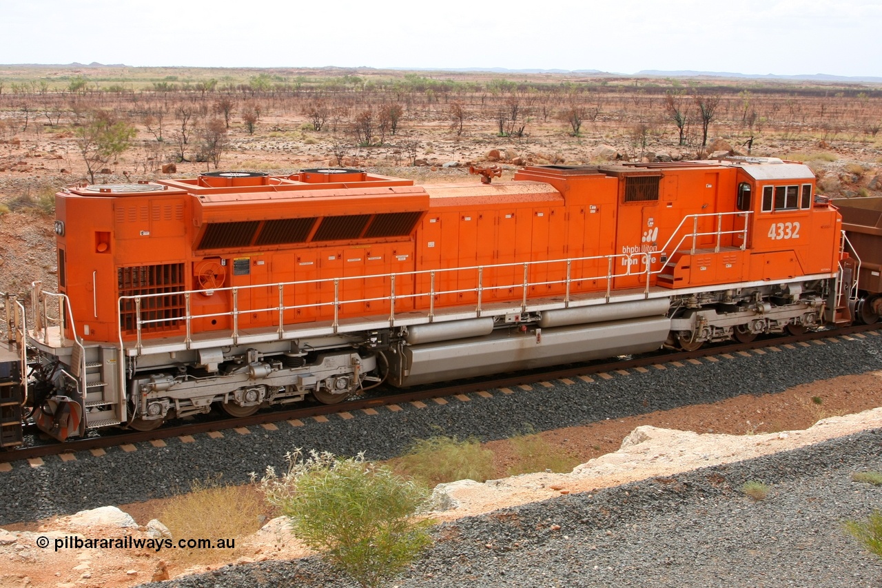 081225 0713r
Turner North, at the 111 km of the first bit of duplicated mainline and the first BHP Billiton Electro-Motive built SD70ACe 'Pumpkin' 4332 serial 20066862-061 that has been modified to lead unit status shows some of the external modifications undertaken, step in-fill covers, second handrail, air dryer, remote uncoupling, bifurcation of main air line and second painted snow plough. 25th December 2008.
Keywords: 4332;Electro-Motive;EMD;SD70ACe;20066862-061;BNSF-9190;