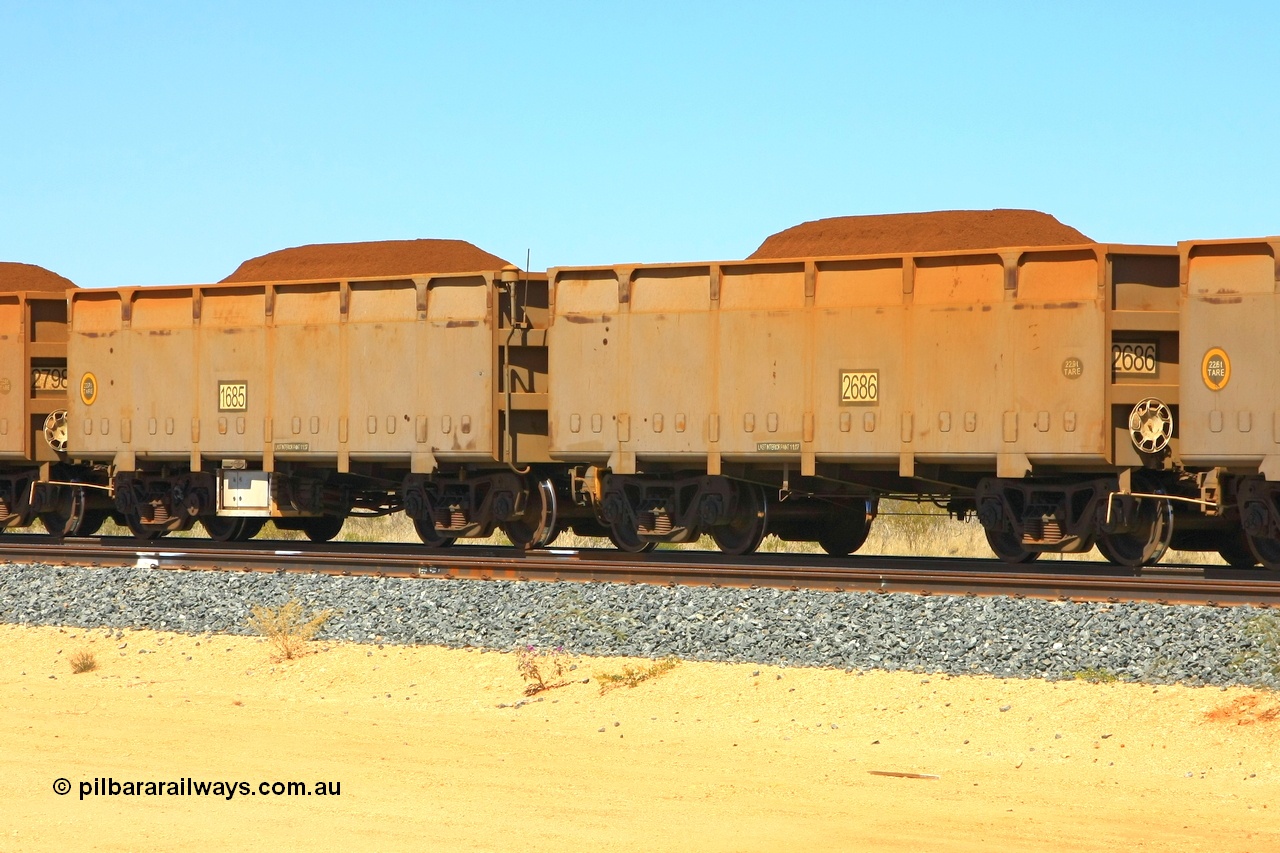 090814 2105r
Hunter Siding, instrumented ore waggon pair 1685 'control' and 2686 'slave' from the original order built by CSR at their Zhuzhou Rolling Stock Works in China. 14th August 2009.
Keywords: 1685-2686;CSR-Zhuzhou-Rolling-Stock-Works-China;FMG-ore-waggon;