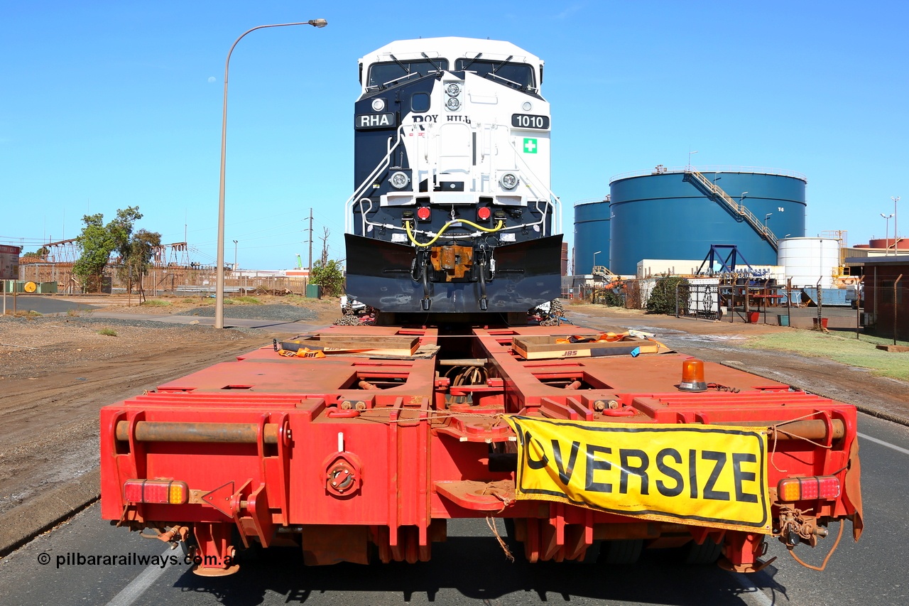 150130 7630
Port Hedland, Wilson Street, front view of Roy Hill's General Electric built ES44ACi unit RHA 1010 serial 62582 during delivery 30th January 2015.
Keywords: RHA-class;RHA1010;GE;ES44ACi;62582;