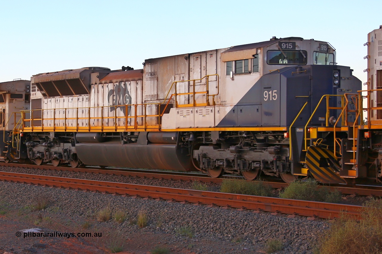 150713 9439r
Herb Elliot Port, South Hedland sees FMG's Electro-Motive Division built SD90MAC-H2 locomotive 915 serial 976833-17, originally UP 8538 built in 1999 and rebuilt by Progress Rail Kentucky USA in 09/2014, seen here 13th July 2015.
Keywords: FMG-915;Progress-Rail-Kentucky-USA;EMD;SD90MAC-H2;976833-17;