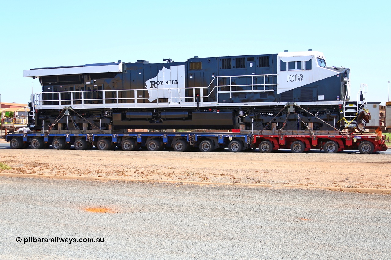 151230 9674
Port Hedland, Roy Hill's General Electric built ES44ACi unit RHA 1018 serial 62585 being transported by ALE to Roy Hill's flash butt yard. 30th December 2015.
Keywords: RHA-class;RHA1018;GE;ES44ACi;63829;