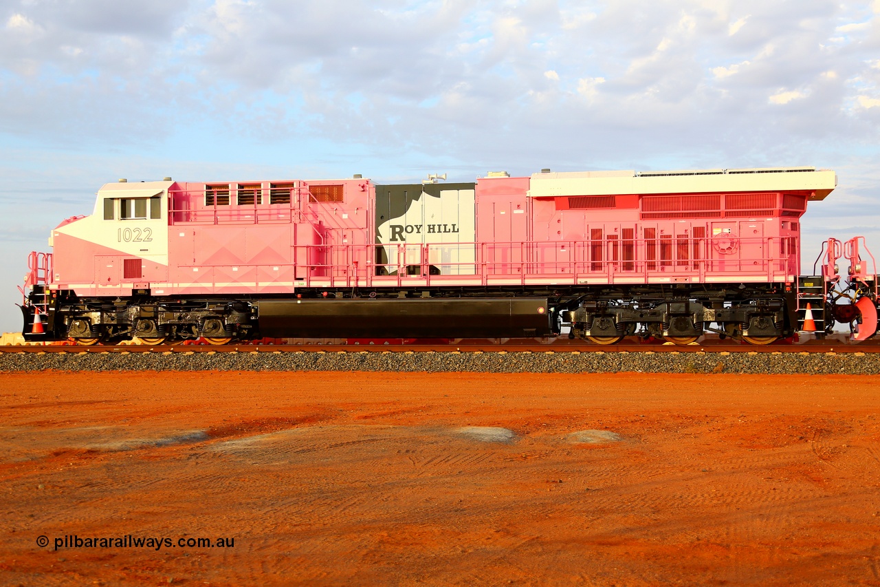 180918 0209r
Boodarie, about the 23 km at Roy Hill Rail Construction Yard, brand new Roy Hill RHA class loco RHA 1022 with serial 64739 a GE Fort Worth built GE model ES44ACi in the special Breast Cancer Awareness livery undergoes commissioning prior to official handover. All five were built at General Electric's Fort Worth Texas plant. 18th September 2018. 
[url=https://goo.gl/maps/57fPumfasGv]GeoData[/url].
Keywords: RHA-class;RHA1022;64739;GE-Fort-Worth;GE;ES44ACi