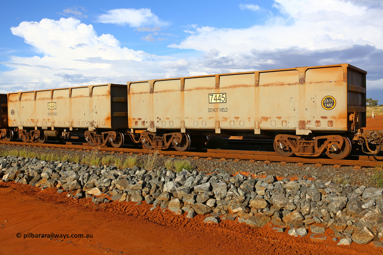 7445-8446 200409 4791
FMG 7445 and 8446 on an empty train at Boodarie, April 9, 2020. 406 waggons numbered 7445 slave and 8446 control, up to 7849 slave and 8850 control built by CRRC Yangtze in 2017 and 2018 with a lined body stencilled DO NOT WELD.
