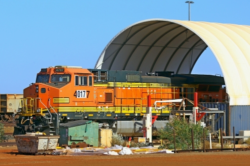 211128 2902
Thomas Yard, one of the eight second hand General Electric 9-44CW units FMG recently acquired undergoes preparations for entry into traffic. 017 was built by General Electric in June 1998 for BNSF (US railroad) with serial number 50641 and original road number 4787. The have been numbered consecutively on from the existing Dash 9 fleet. 28th November 2021.
Keywords: FMG-017;GE;Dash-9-44-CW;50641
