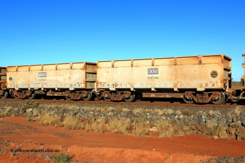 09305-10306 221104 5238
FMG 9305 and 10306 on an empty train at Boodarie, November 4, 2022. Thirty four waggons numbered 9305 slave and 10306 control, up to 9337 slave and 10338 control built by CRRC Yangtze in January 2021 with a lined body stencilled DO NOT WELD and the reline date.
Keywords: 9305-10306;CRRC-Yangtze;FMG-ore-waggon;